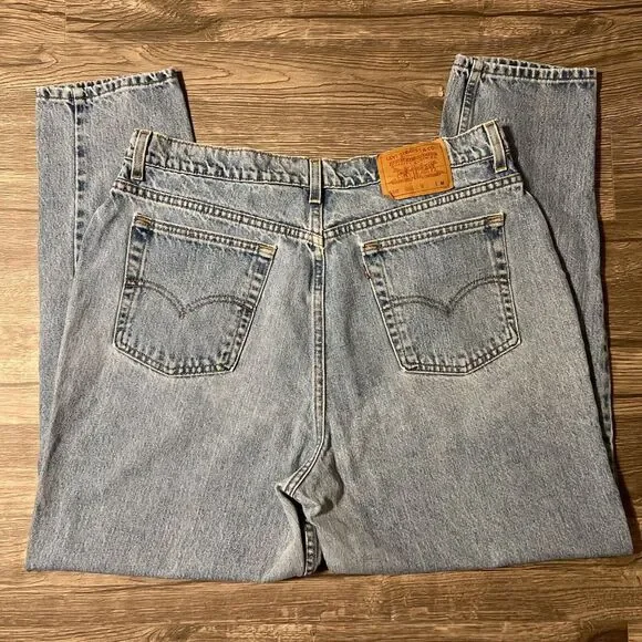 Levi's 550 Vintage Relaxed Fit Tapered Leg Light Wash High Rise Blue Jeans 40x31 - Picture 3 of 11